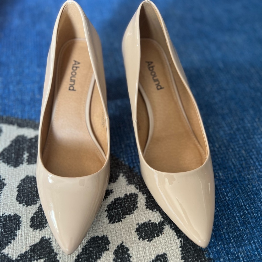 Nude Patent Leather Heels NWOT